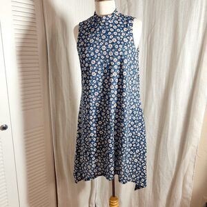 Beige by Eci Dresses Size M Women’s 90's Style Mini Sleeveless Navy Dress